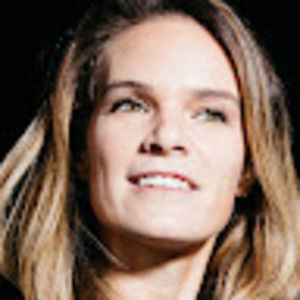 Meet your Posher, Adrienne